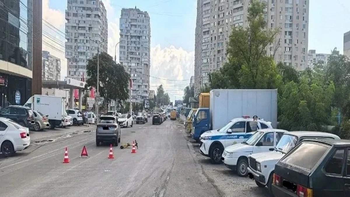 В Новороссийске электросамокатчик попал в больницу после ДТП на пешеходном переходе  