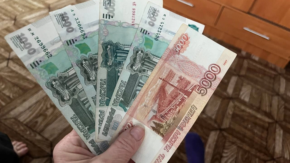  В Новороссийске лжеброкеры выманили у горожанки 1,7 миллиона рублей