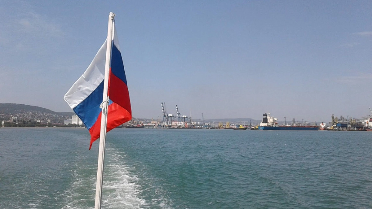 Новороссийцев предупредили о стрельбах в акватории порта 19 сентября
