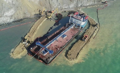 Министерство природы Кубани оценило ущерб от крушения нефтяных танкеров в Керченском проливе в 34 миллиарда рублей 