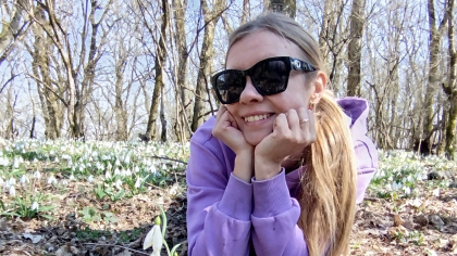 15 километров, крутые подъемы и невероятная красота: журналист НАШЕЙ побывала на поляне с подснежниками и поделилась эмоциями от похода 